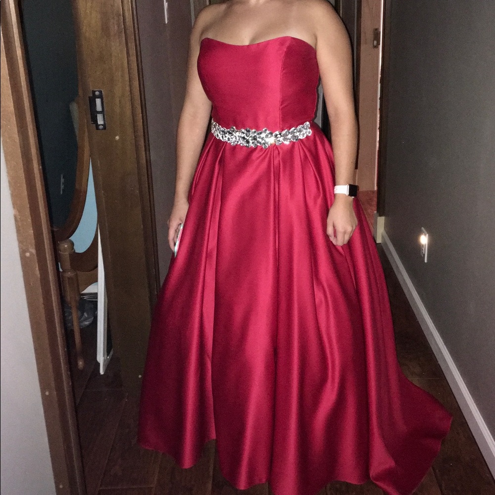 Red Prom/Pageant formal high/low gown